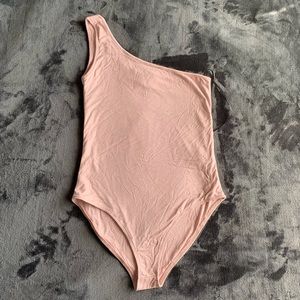NWT One Shoulder Bodysuit